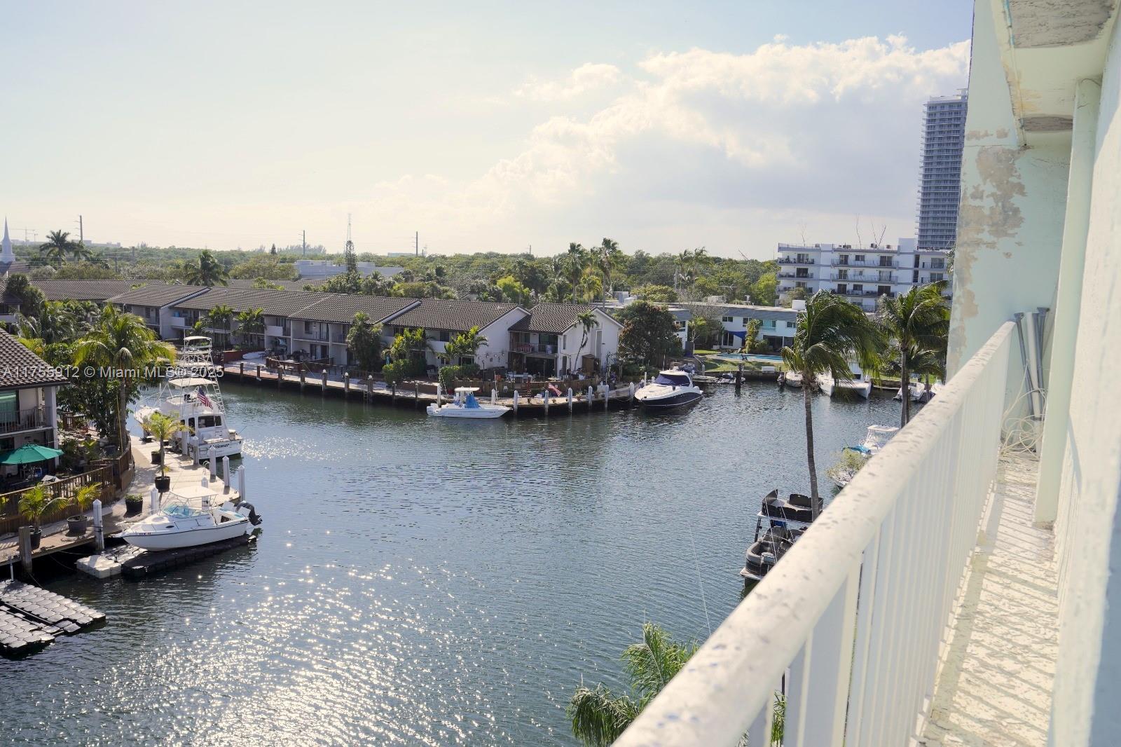 16570 NE 26th Ave #5G BOAT SLIP INCLUDED, North Miami Beach, Florida image 24