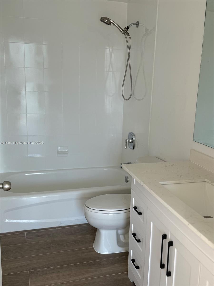 1250 S Miami Ave #1107, Miami FL 33130