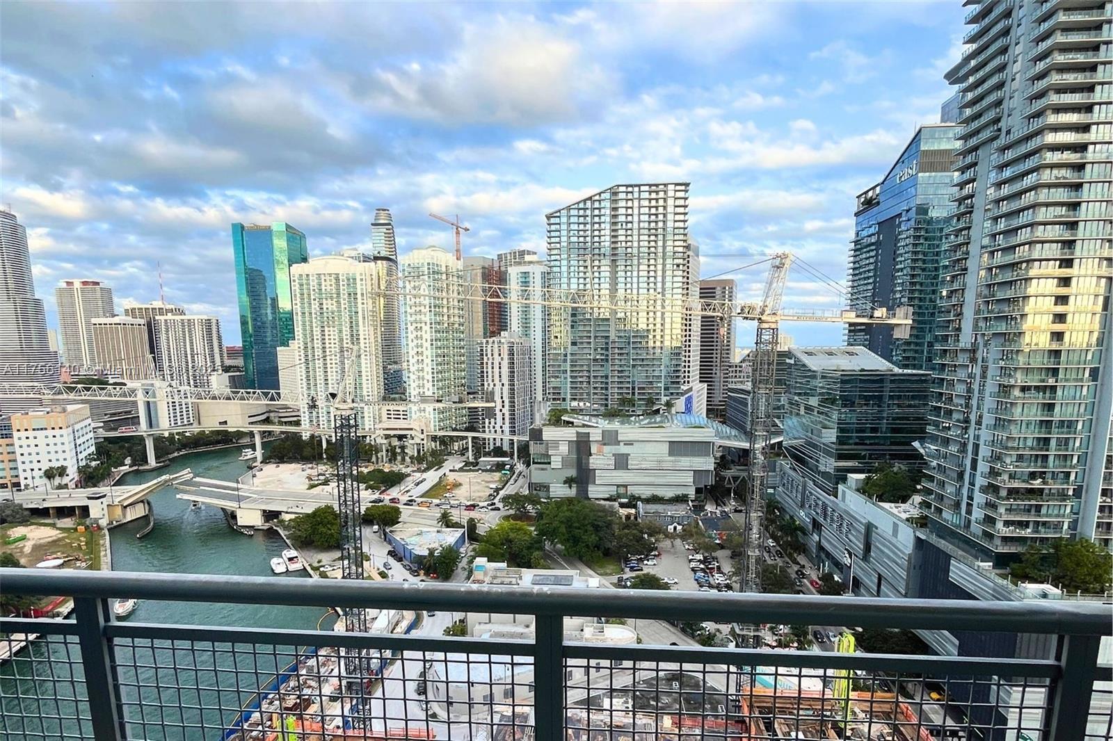 690 SW 1st Ct #2718, Miami FL 33130