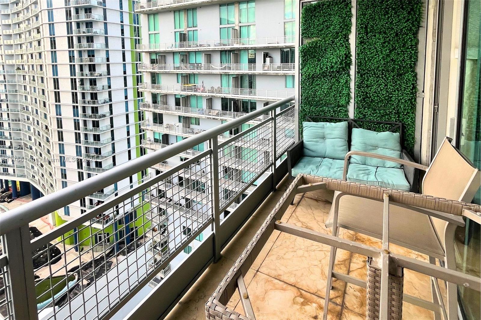 690 SW 1st Ct #2718, Miami FL 33130