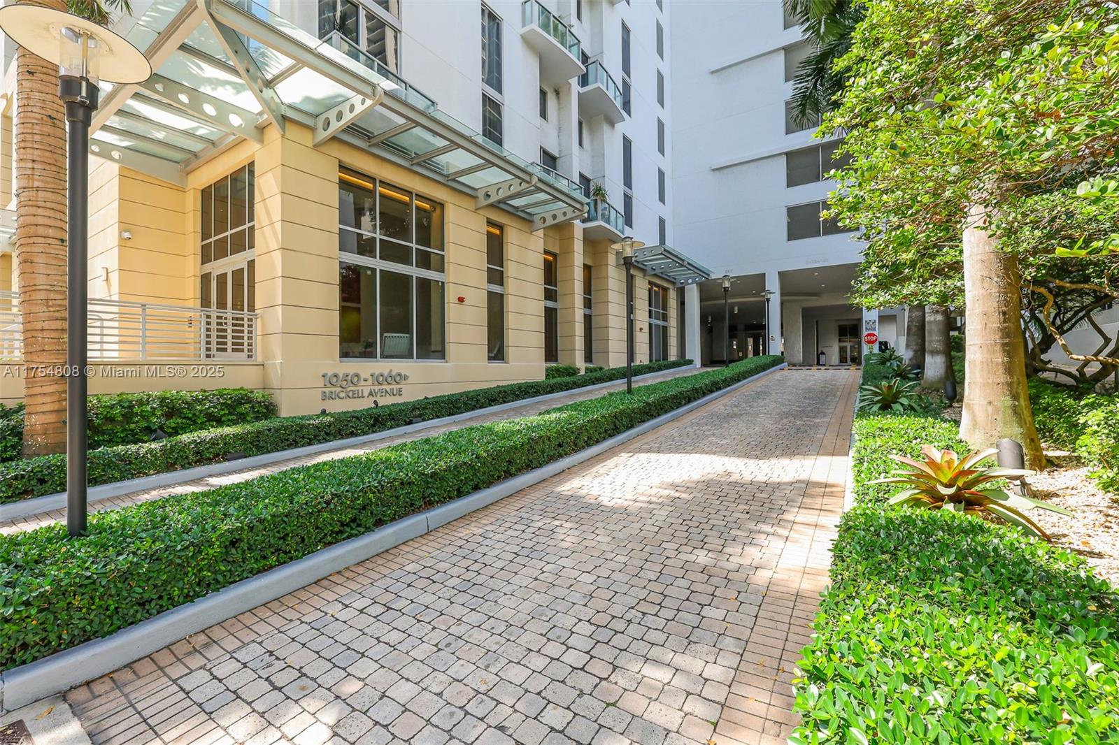 1050 Brickell Ave #2320, Miami FL 33131