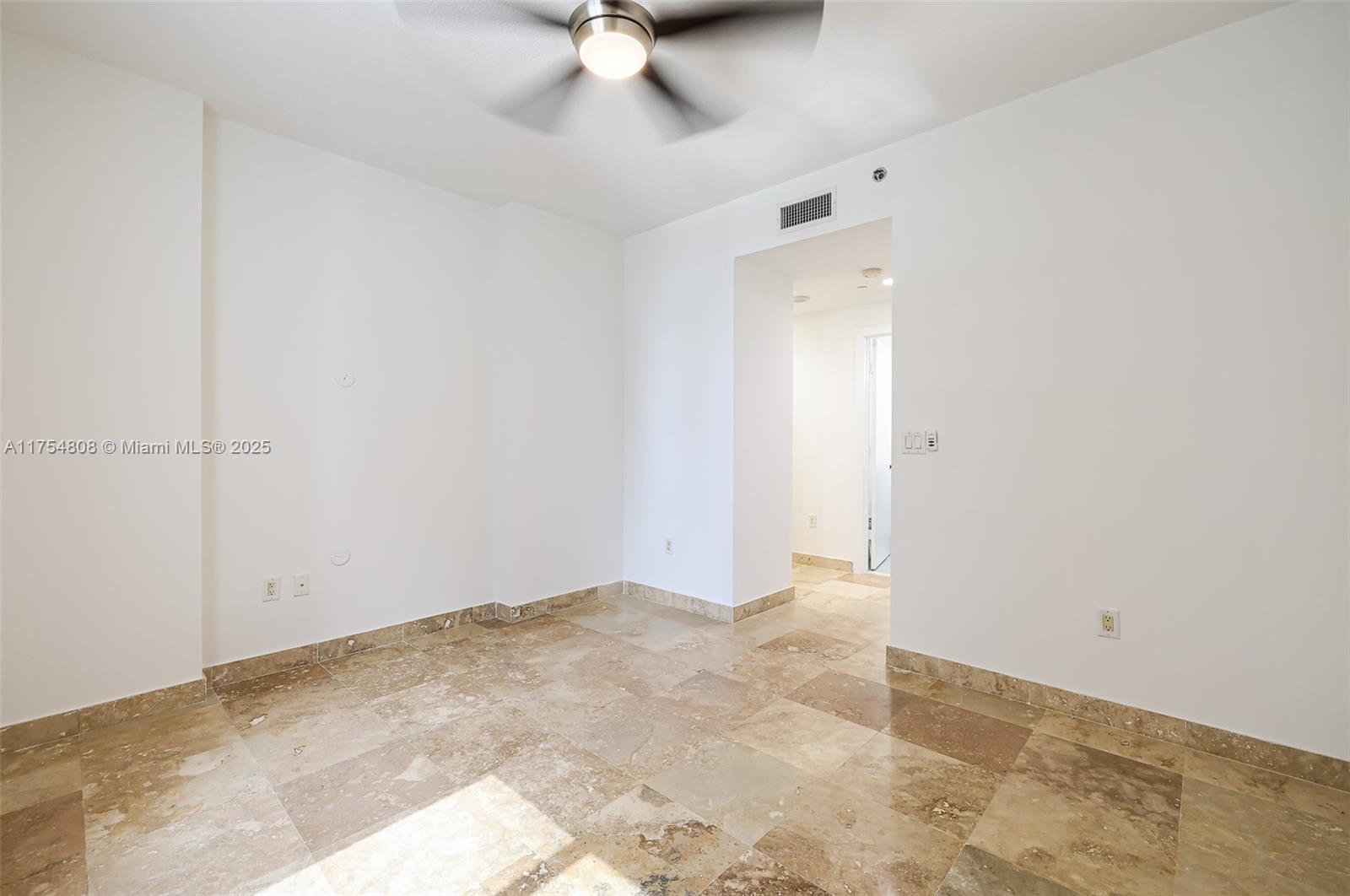 1050 Brickell Ave #2320, Miami FL 33131