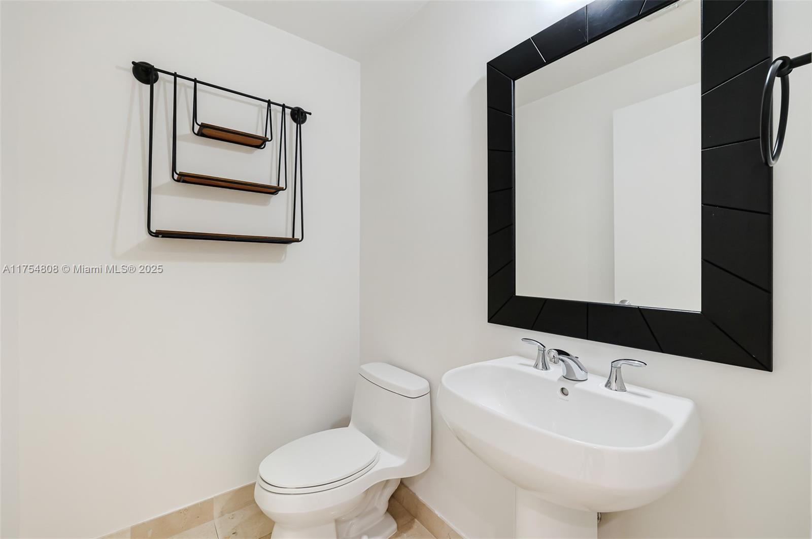 1050 Brickell Ave #2320, Miami FL 33131