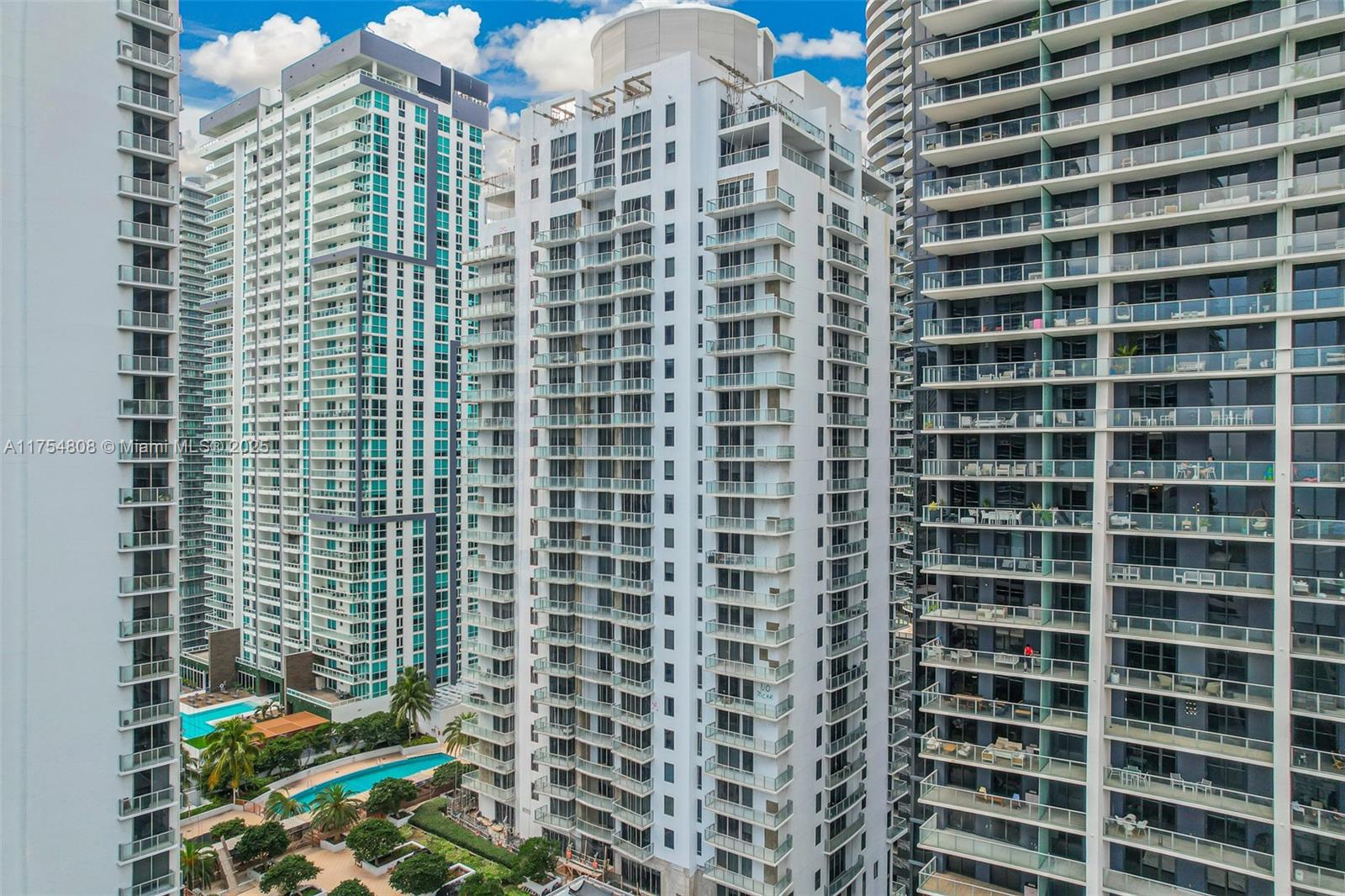 1050 Brickell Ave #2320, Miami FL 33131