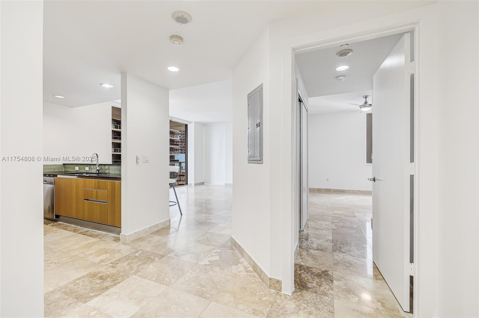 1050 Brickell Ave #2320, Miami FL 33131