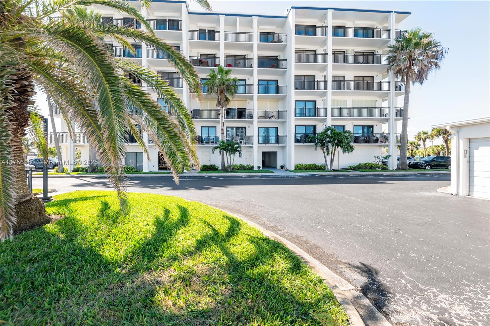 2090 Atlantic Ave #402, Cocoa Beach, Florida image 39