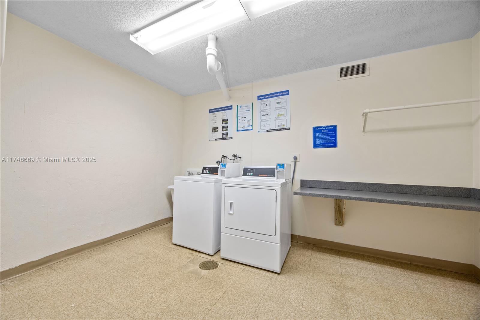 2750 NE 183rd St #2601, Aventura, Florida image 21