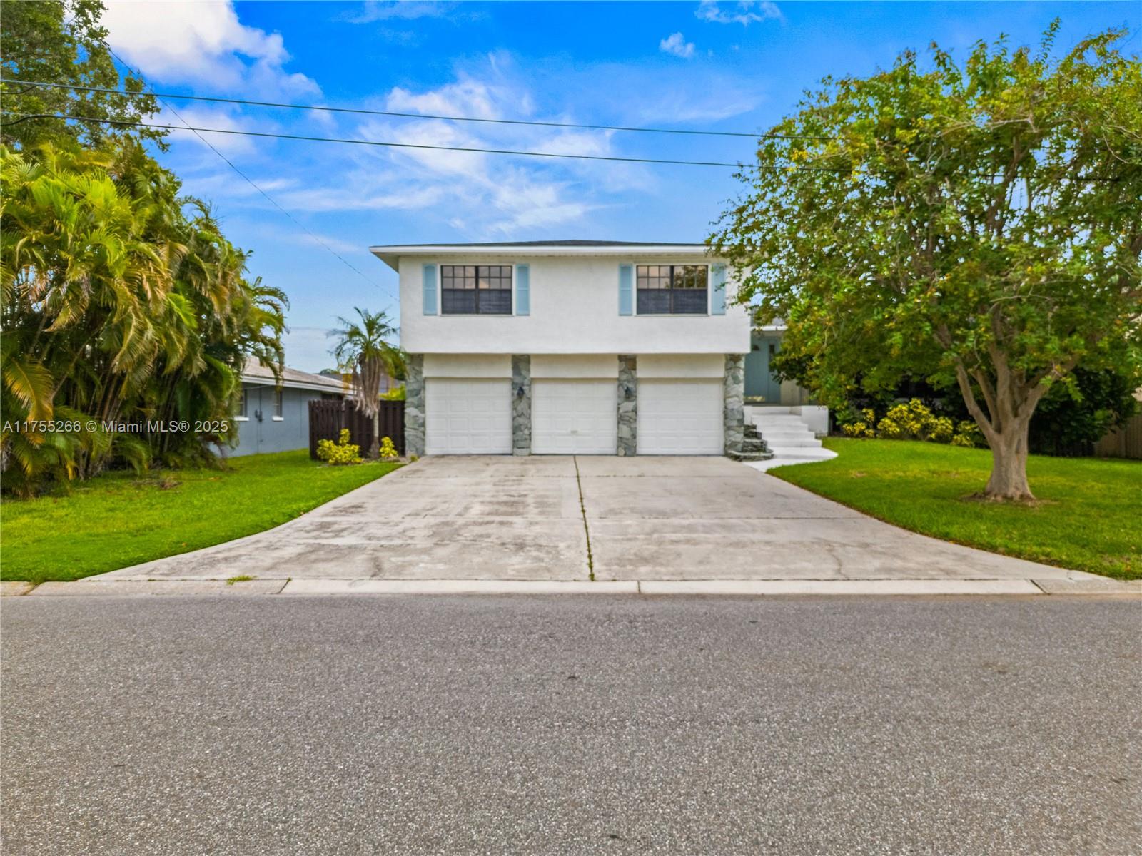 1731 Clearwater Harbor Dr, Largo, Florida image 2