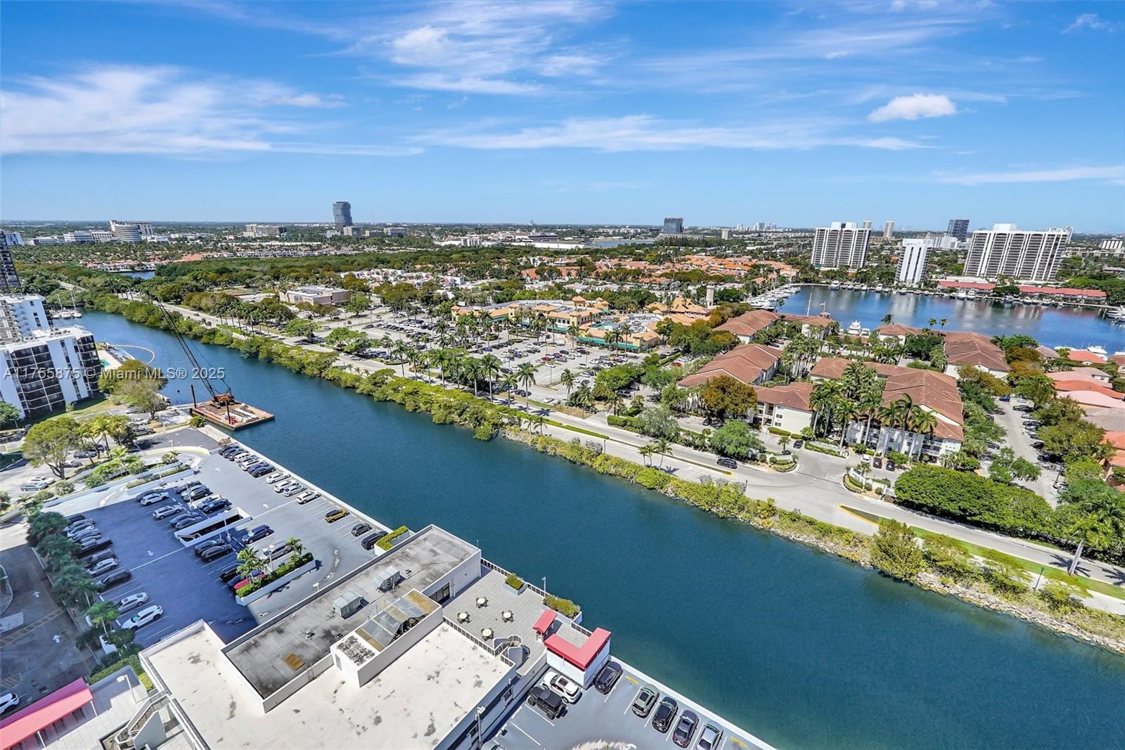 3675 N Country Club Dr #2310, Aventura, Florida image 3
