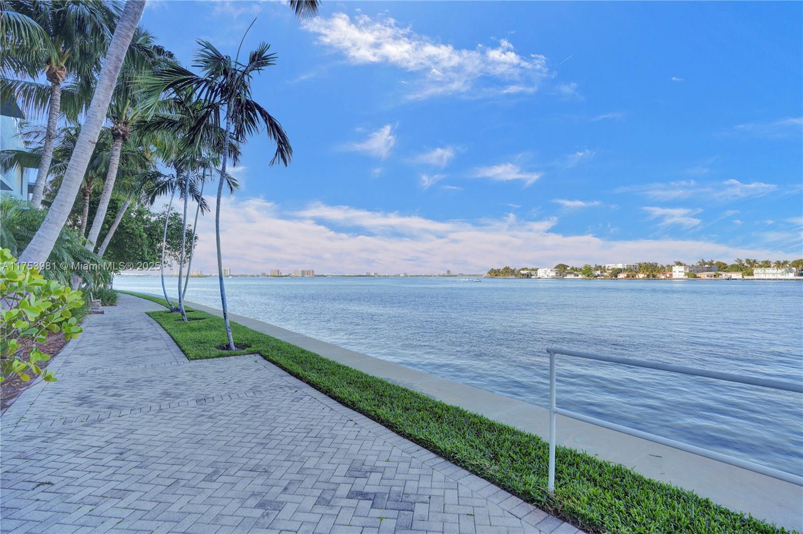 1881 79th St Cswy #703, North Bay Village, Florida image 5