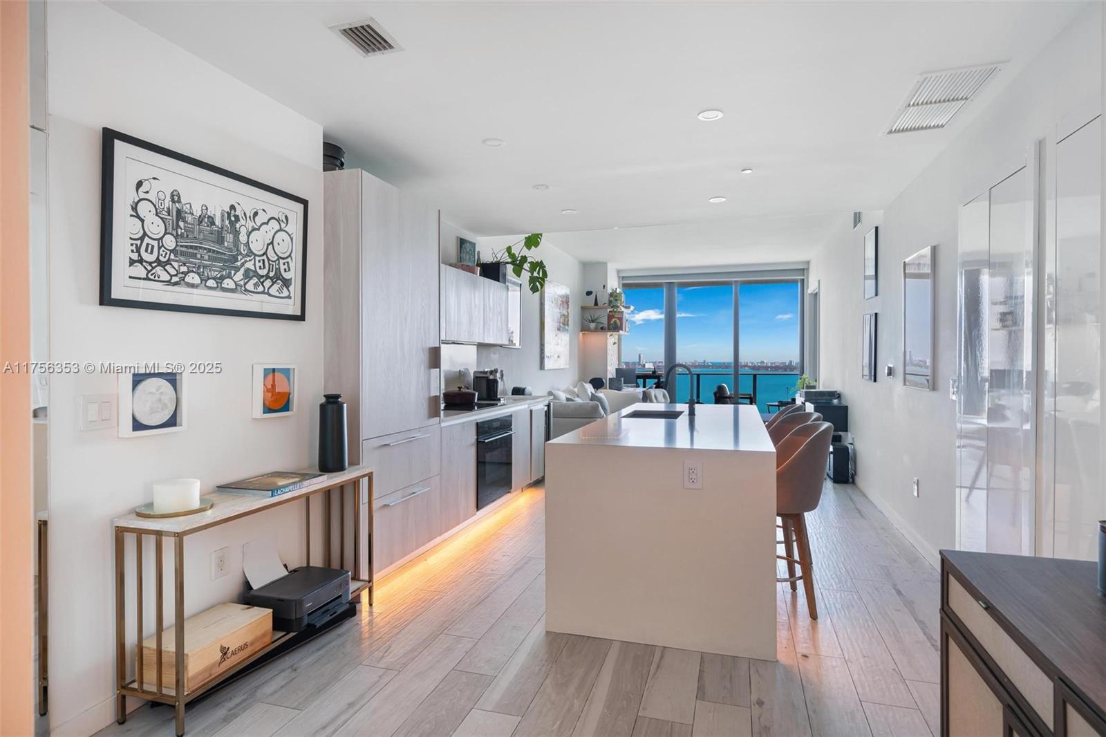 480 NE 31st St #2302, Miami FL 33137