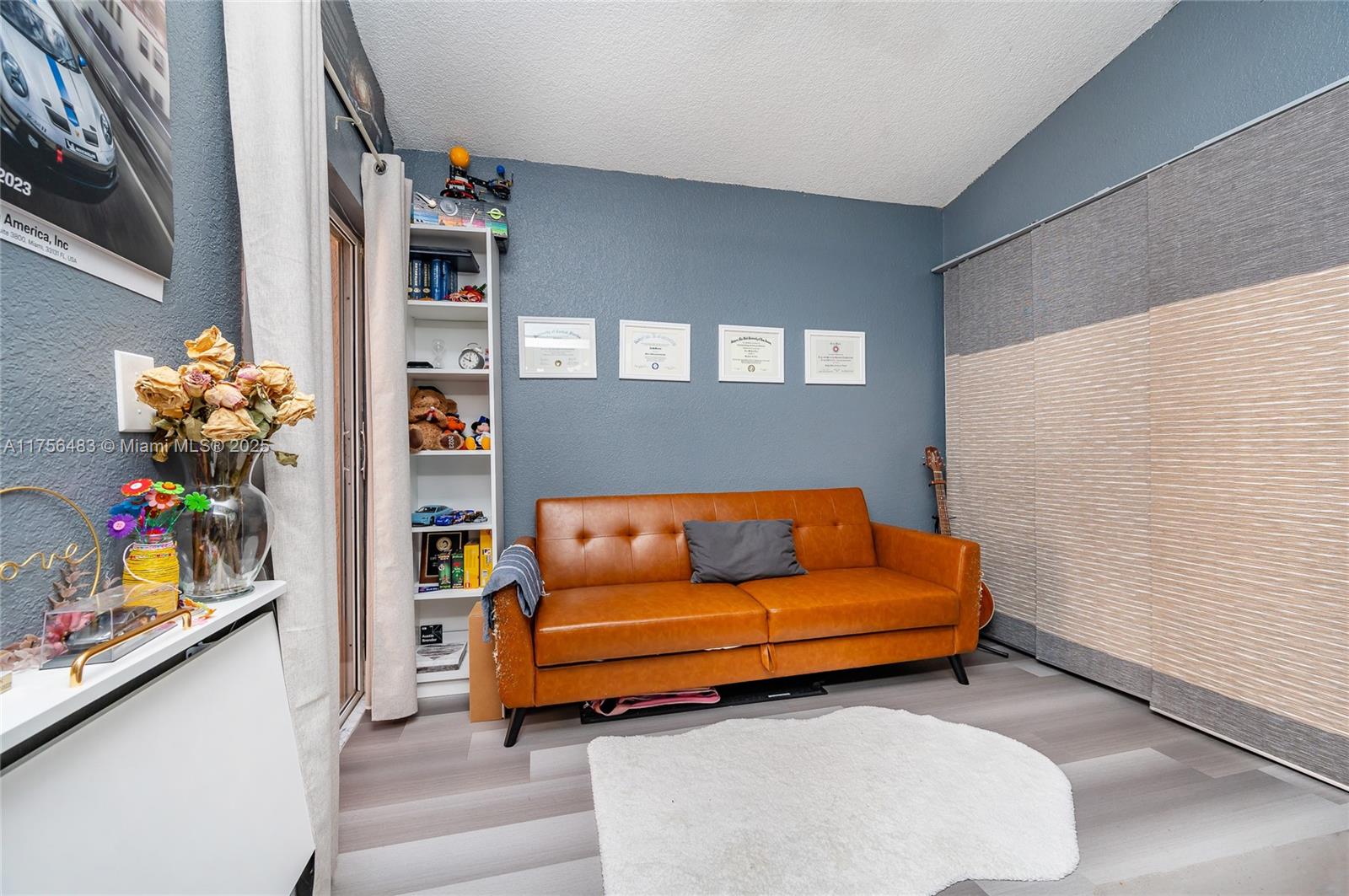 Listing Photo 17