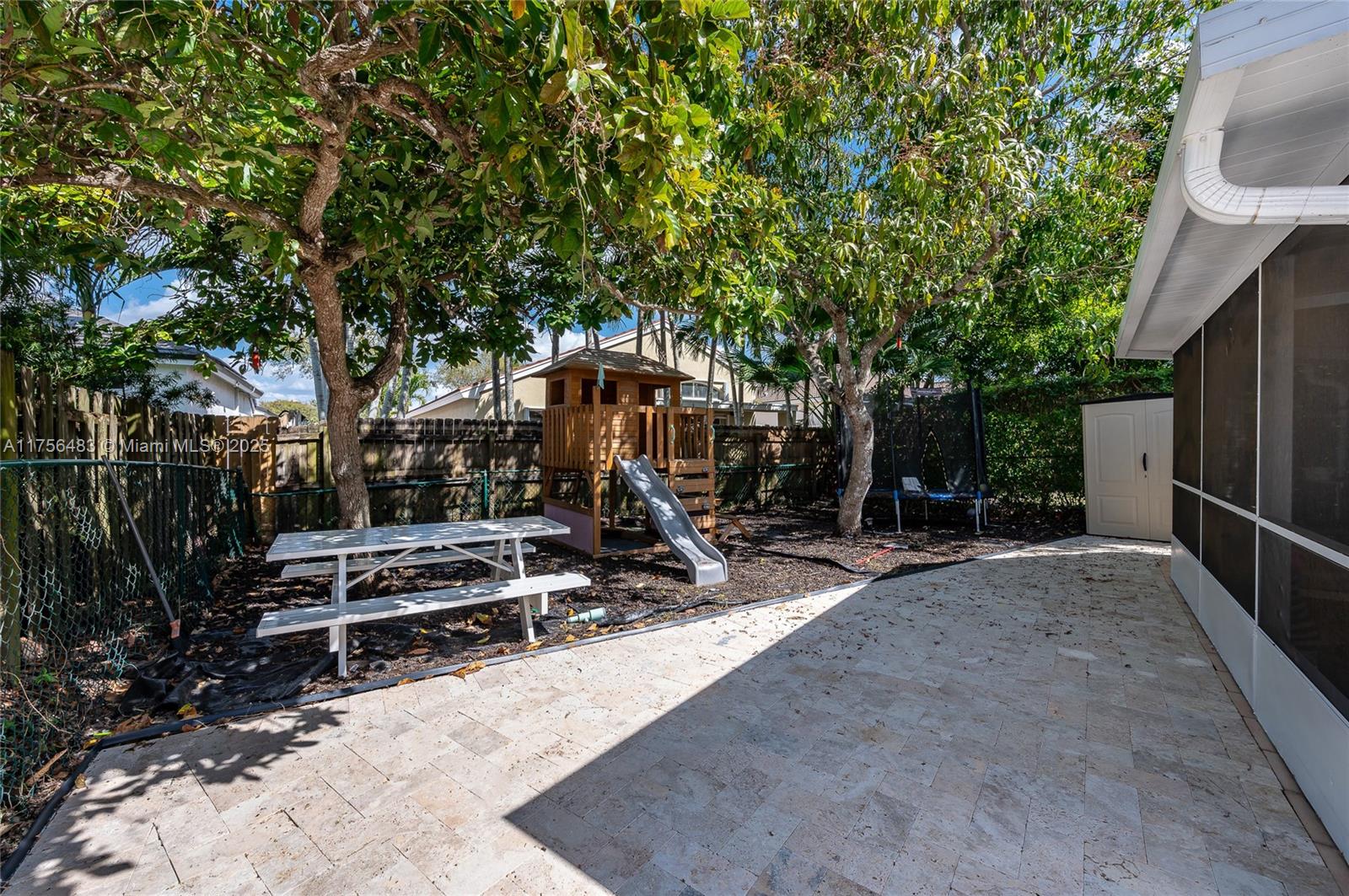 Listing Photo 22