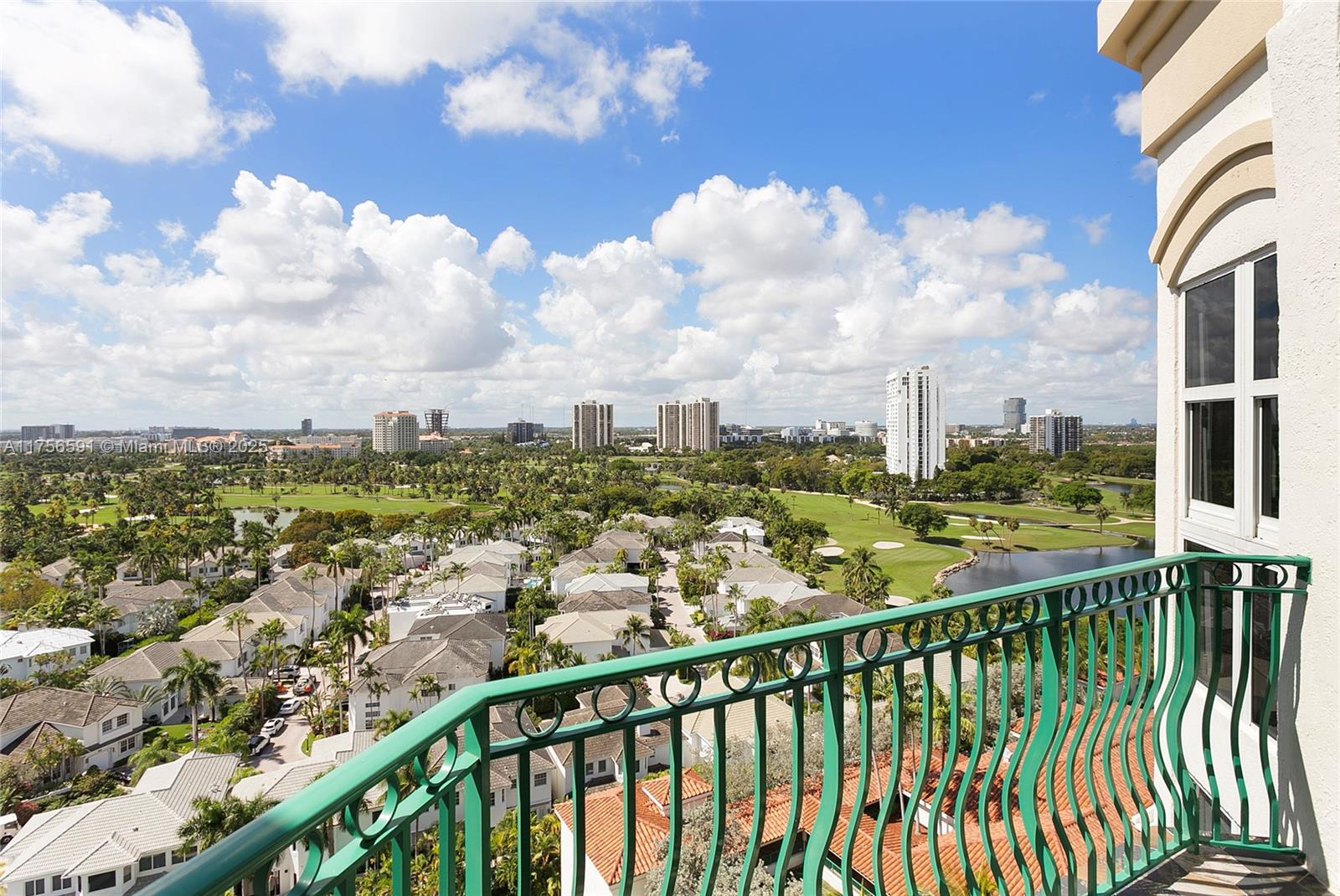 19900 E Country Club Dr #TS08, Aventura FL 33180