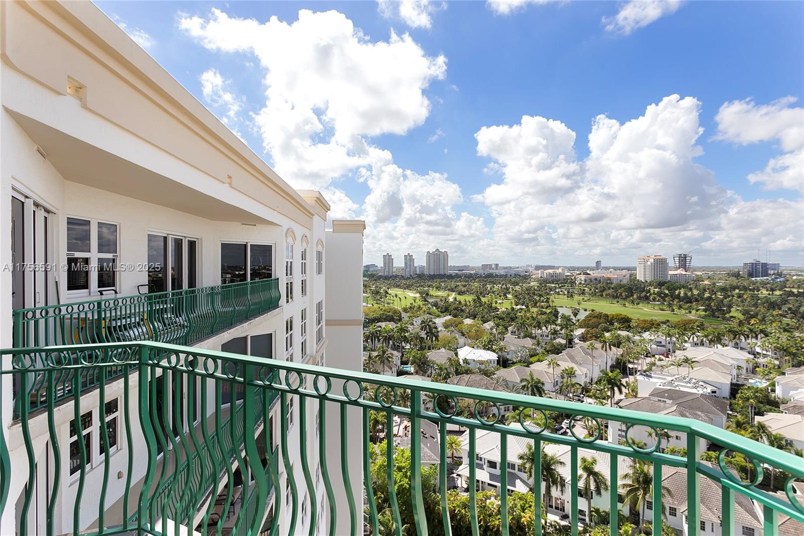 19900 E Country Club Dr #TS08, Aventura FL 33180