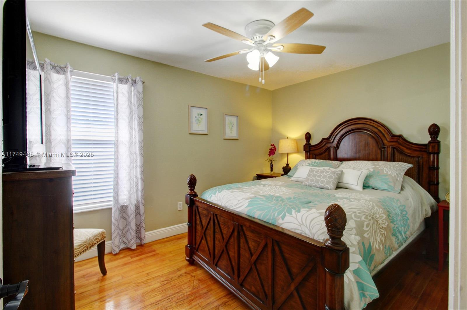 Listing Photo 23