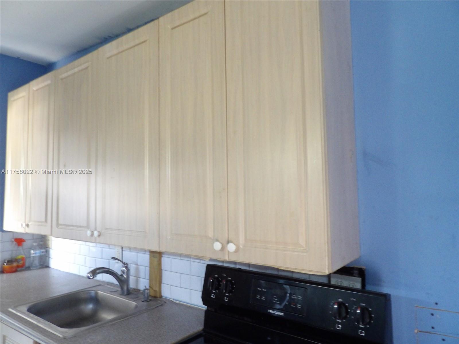Listing Photo 6