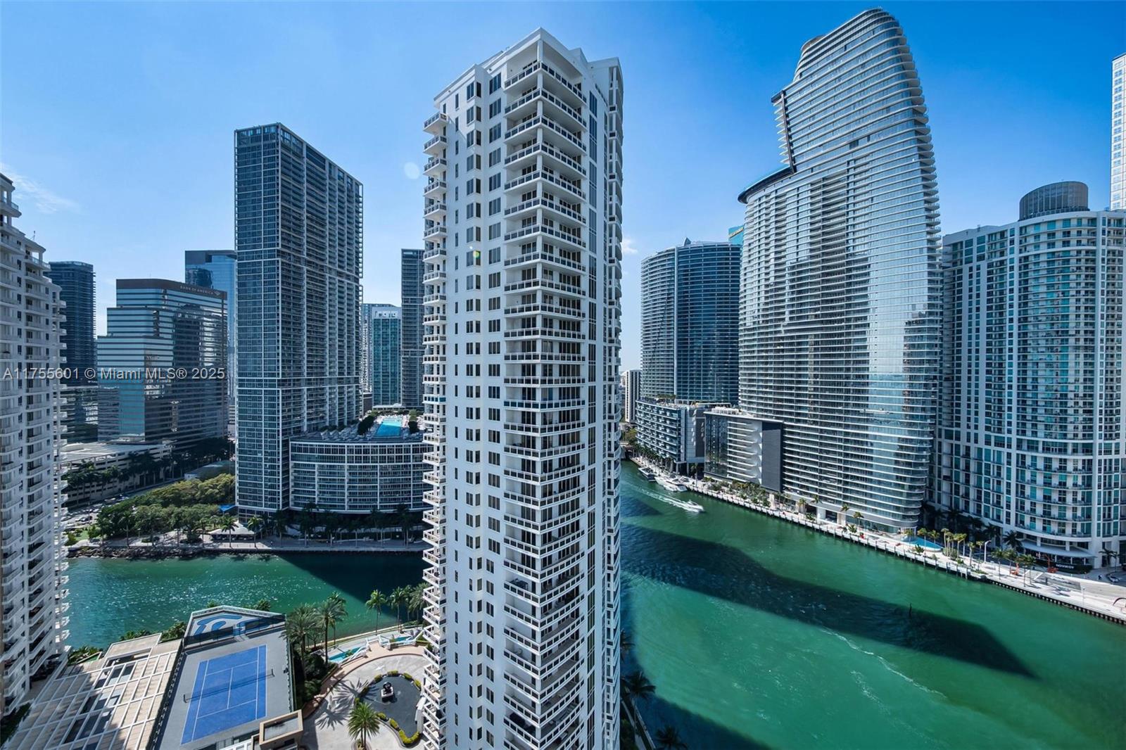 900 Brickell Key Blvd #2105, Miami FL 33131