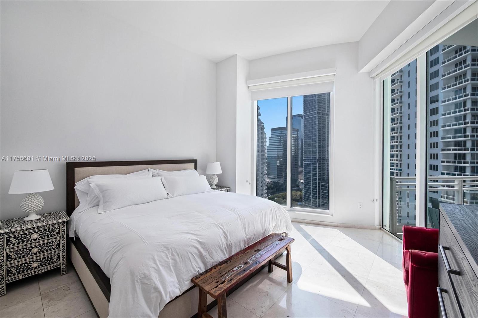 900 Brickell Key Blvd #2105, Miami FL 33131