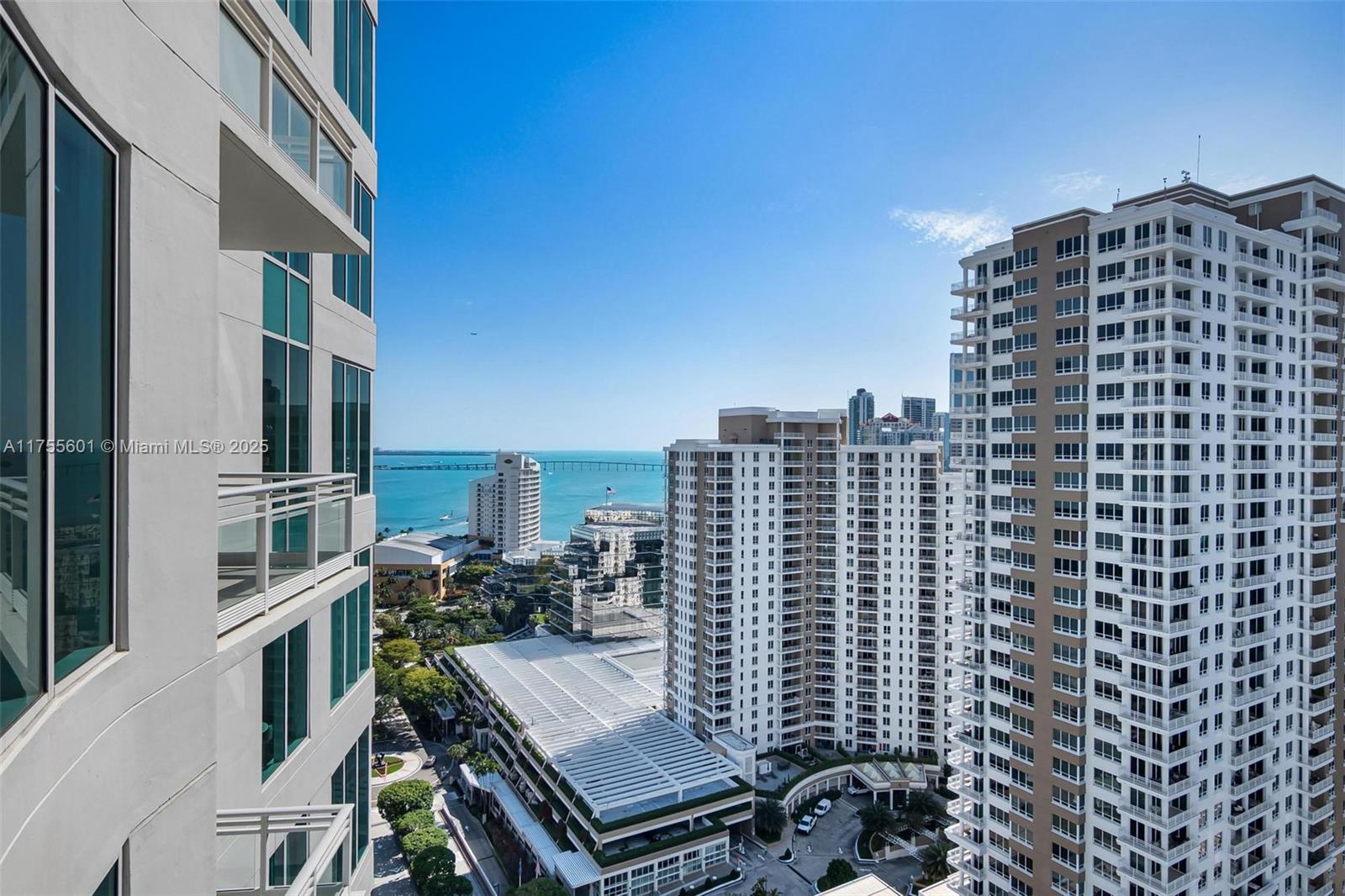 900 Brickell Key Blvd #2105, Miami FL 33131
