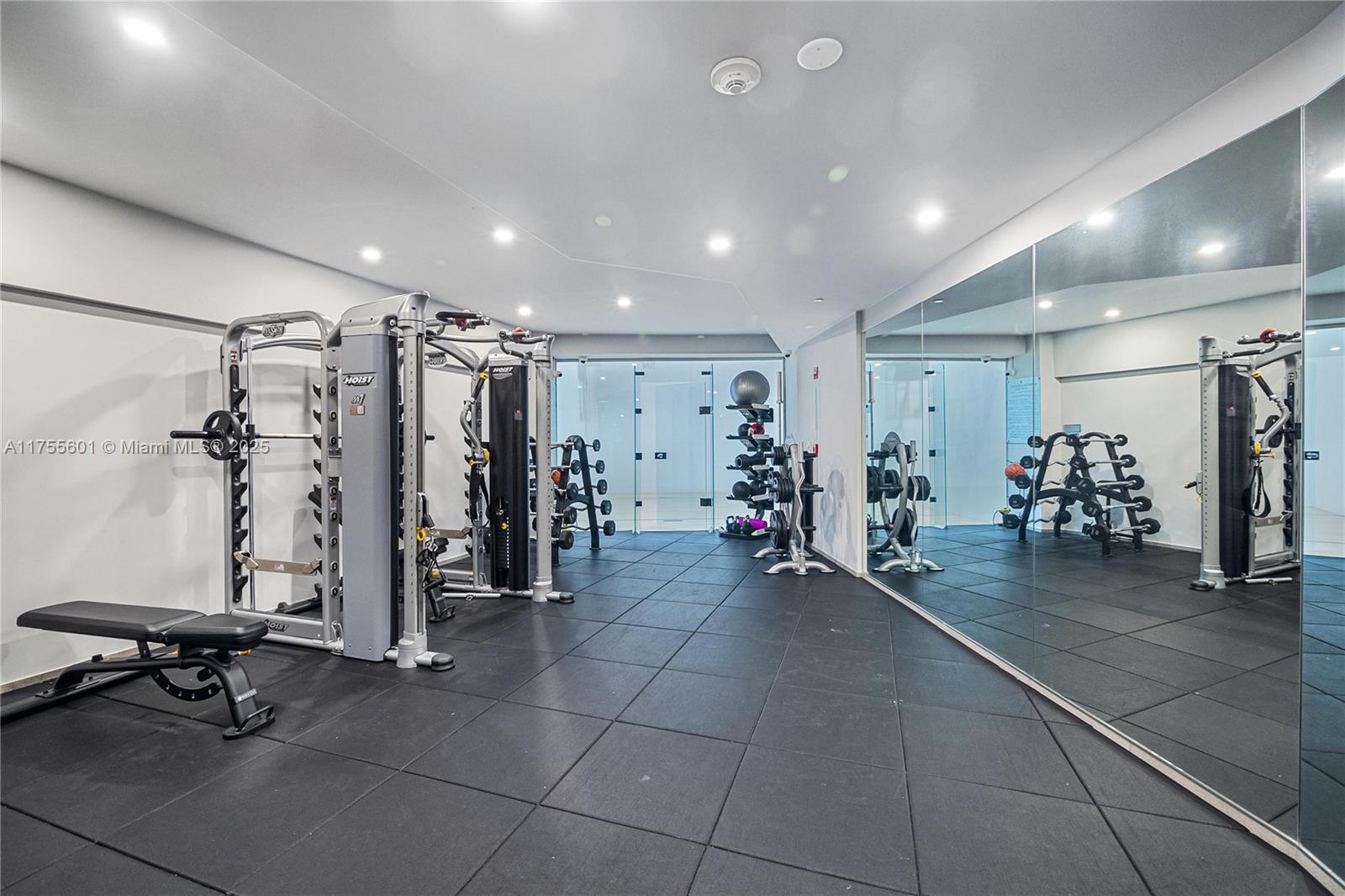 900 Brickell Key Blvd #2105, Miami FL 33131