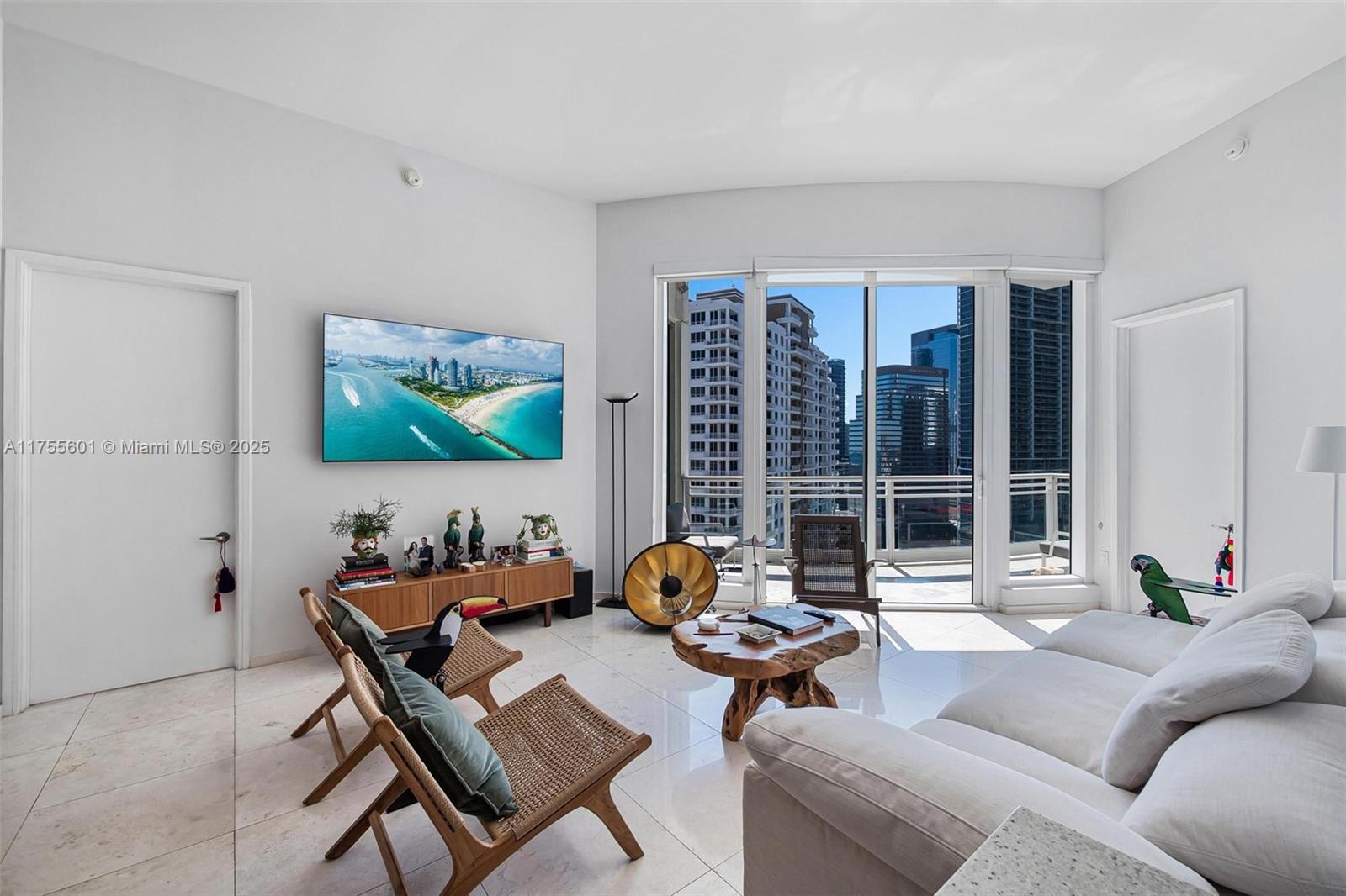 900 Brickell Key Blvd #2105, Miami FL 33131