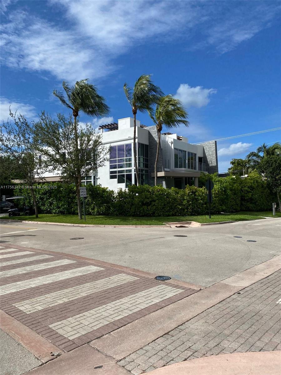 548 Fernwood Rd Unit 548, Key Biscayne, Florida 33149