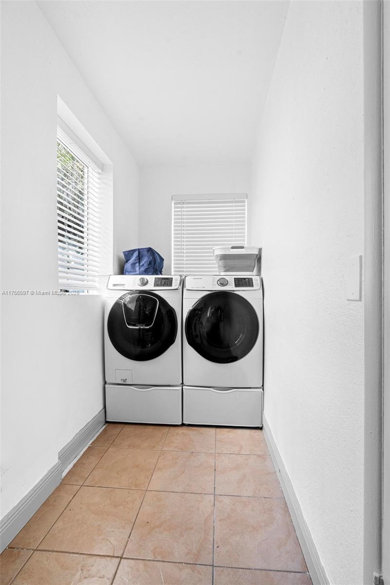 12610 NE 1st Ct, North Miami, Florida image 16
