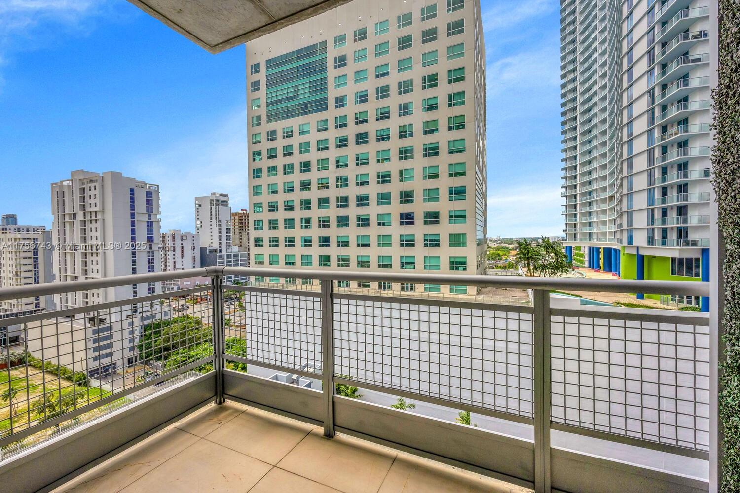 690 SW 1st Ct #1730, Miami FL 33130