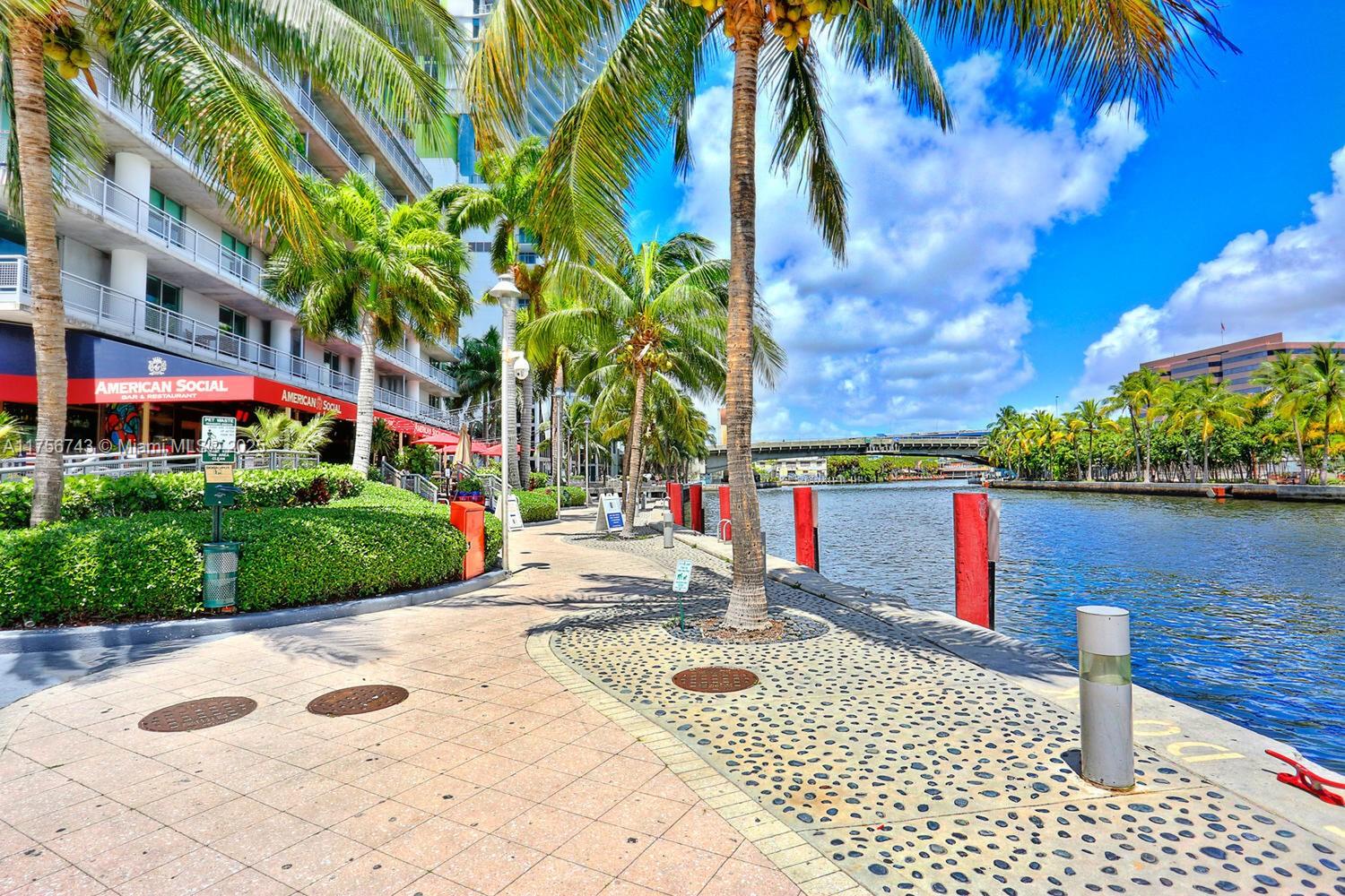 690 SW 1st Ct #1730, Miami FL 33130