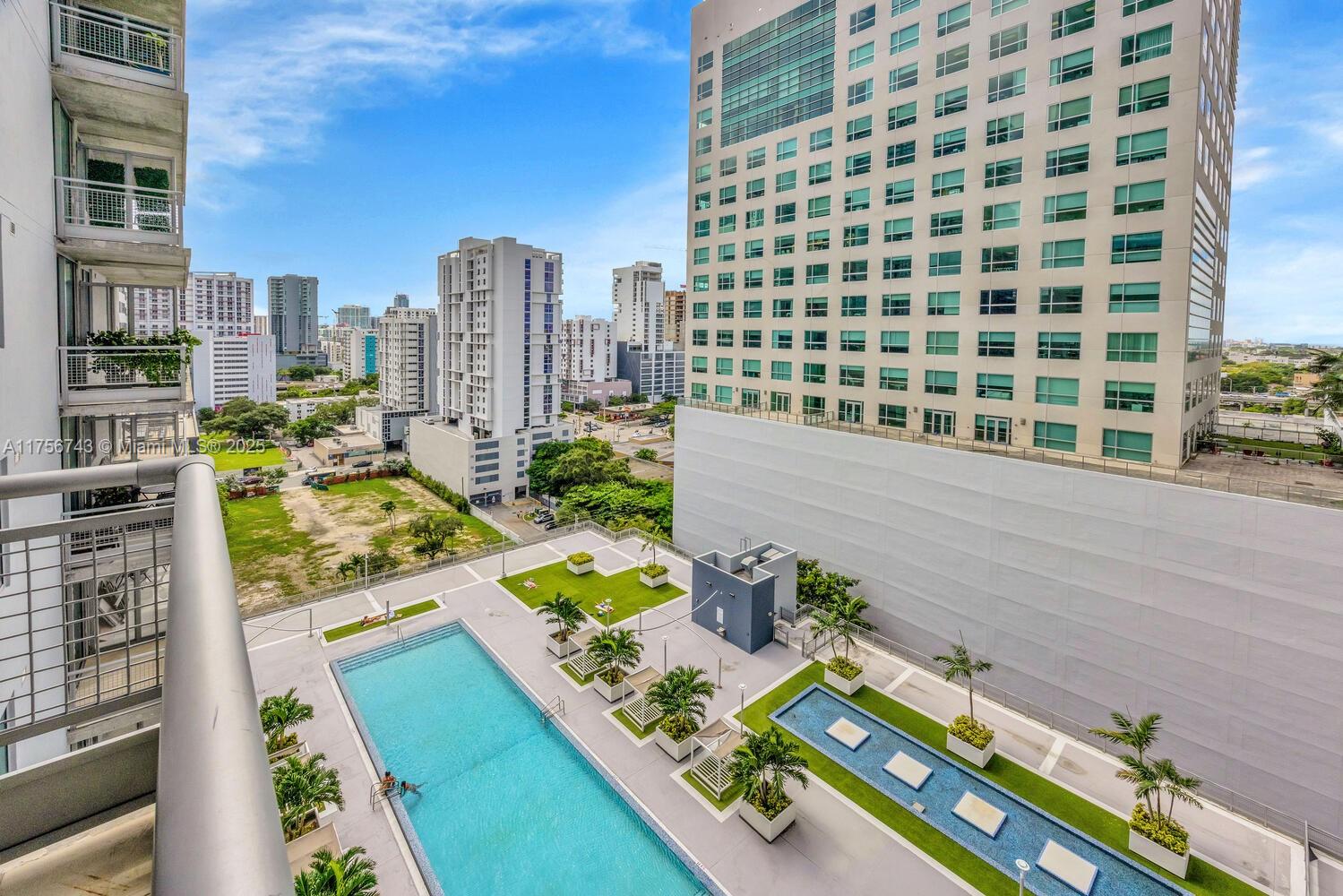690 SW 1st Ct #1730, Miami FL 33130