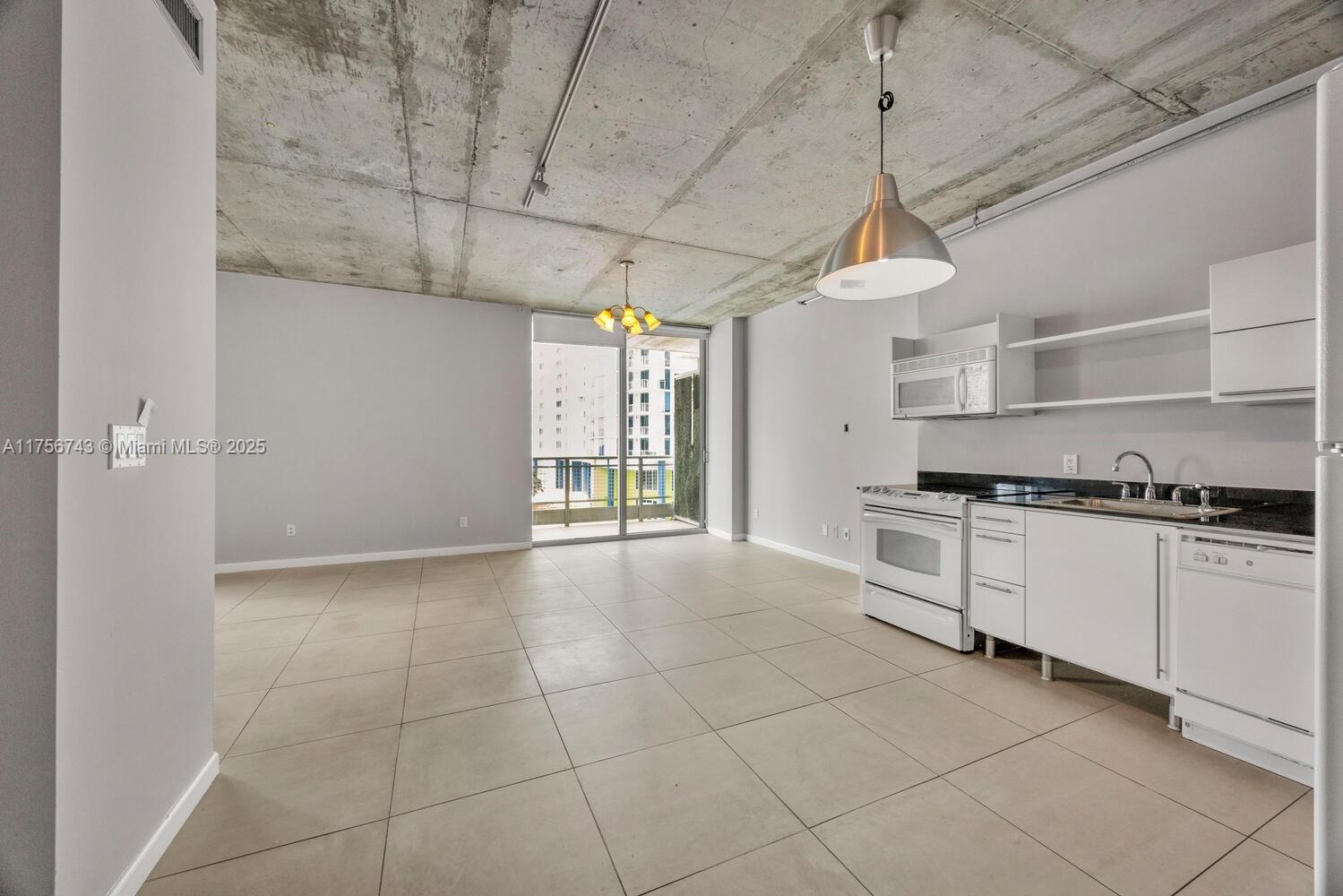 690 SW 1st Ct #1730, Miami FL 33130
