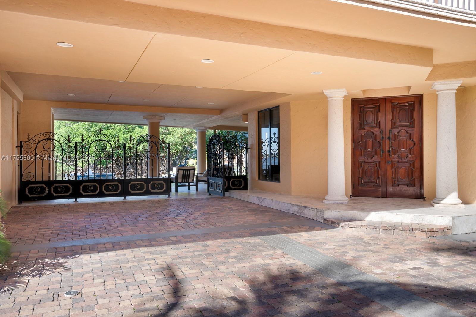 3471 Main Hwy #726, Miami, Florida image 46