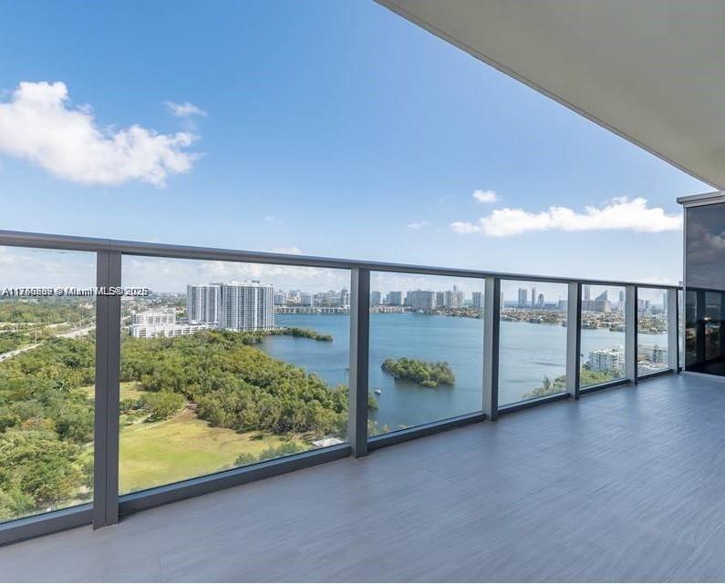 16385 Biscayne Blvd #2303, North Miami Beach, Florida image 1