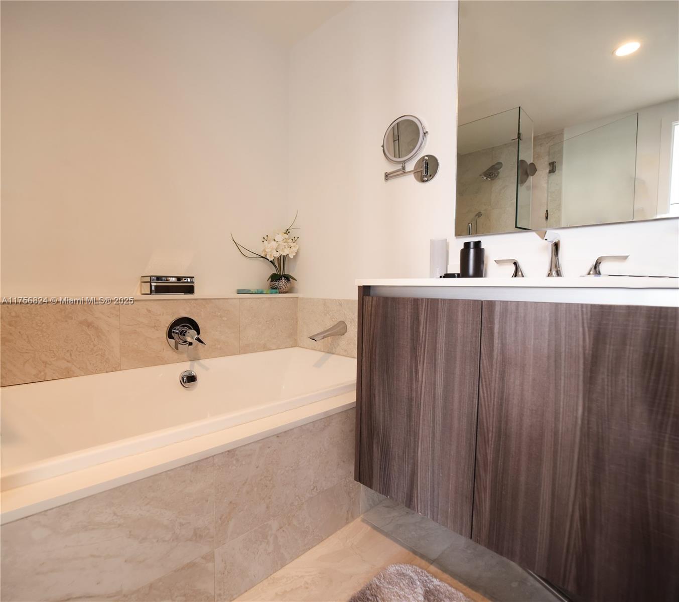 488 NE 18th St #5000, Miami, Florida image 31