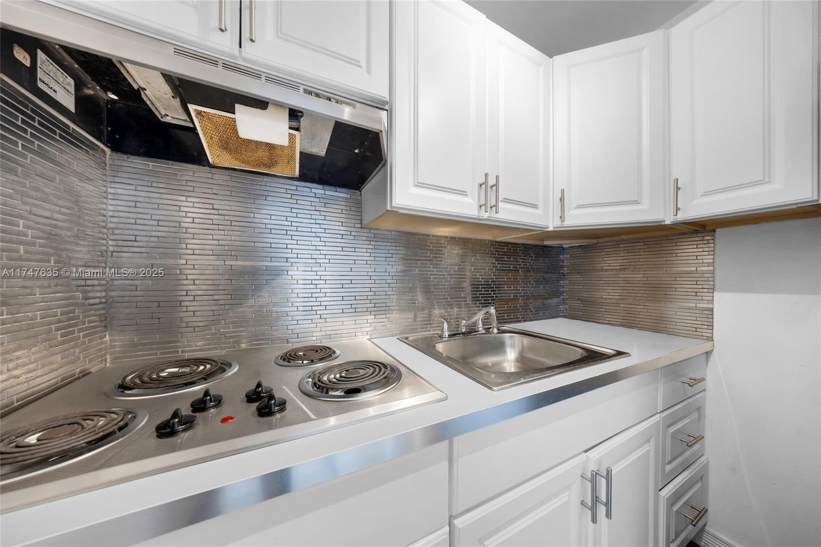 7904 West Dr #203, North Bay Village, Florida image 39