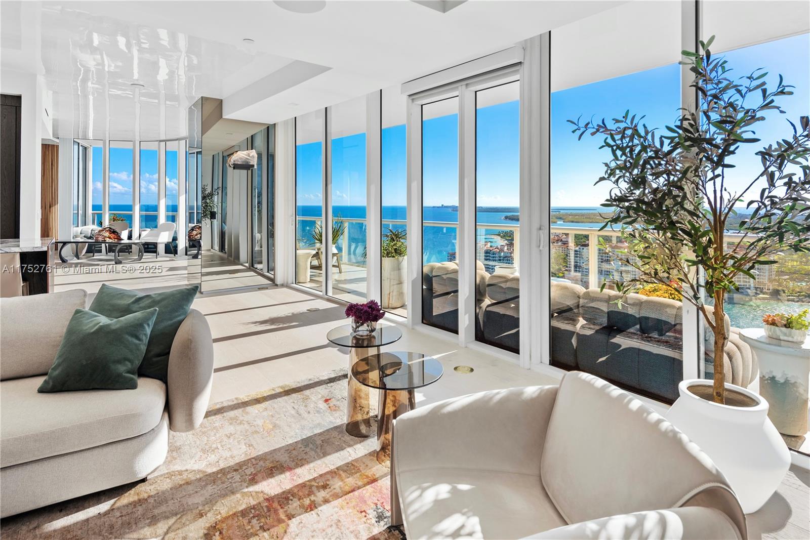 100 S Pointe Dr #2803, Miami Beach, Florida image 12