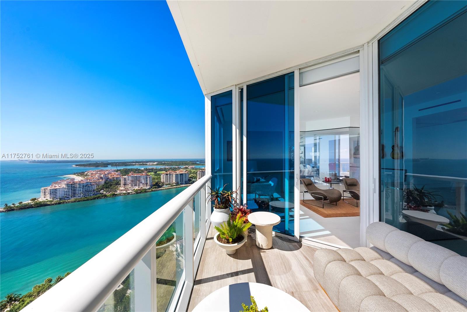 100 S Pointe Dr #2803, Miami Beach, Florida image 31