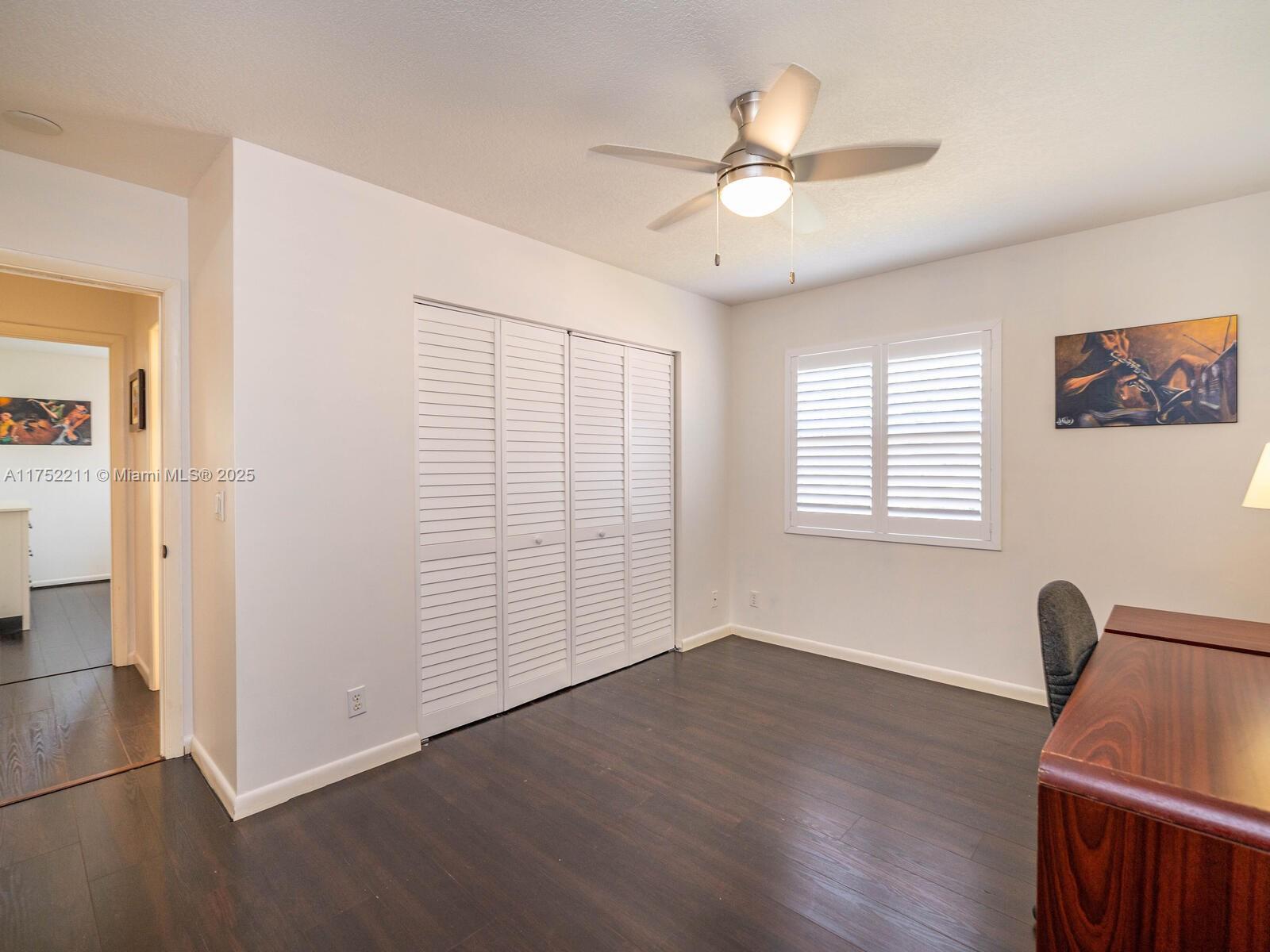 Listing Photo 12