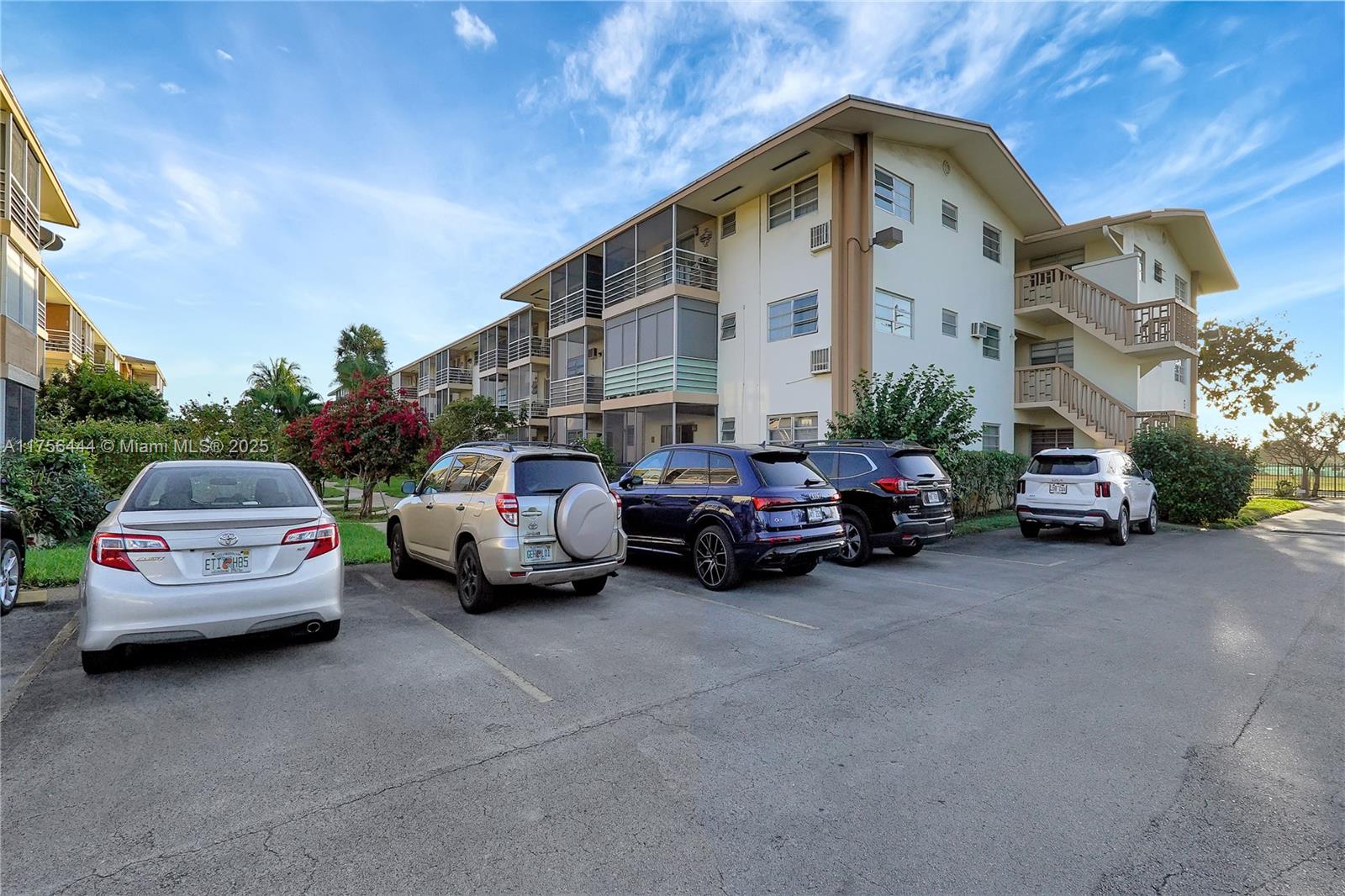 Listing Photo 23