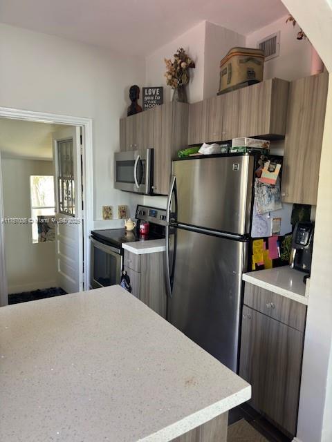 109 NW 48 St, Miami, Florida image 11