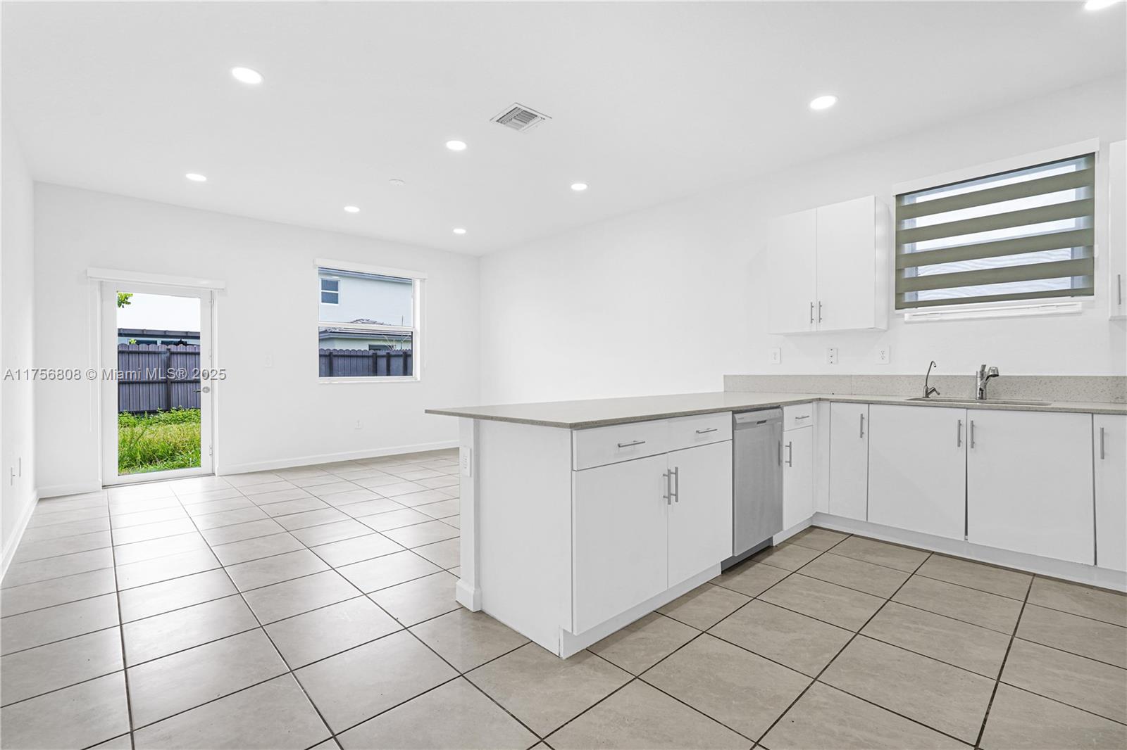12735 SW 211th St, Miami, Florida image 43