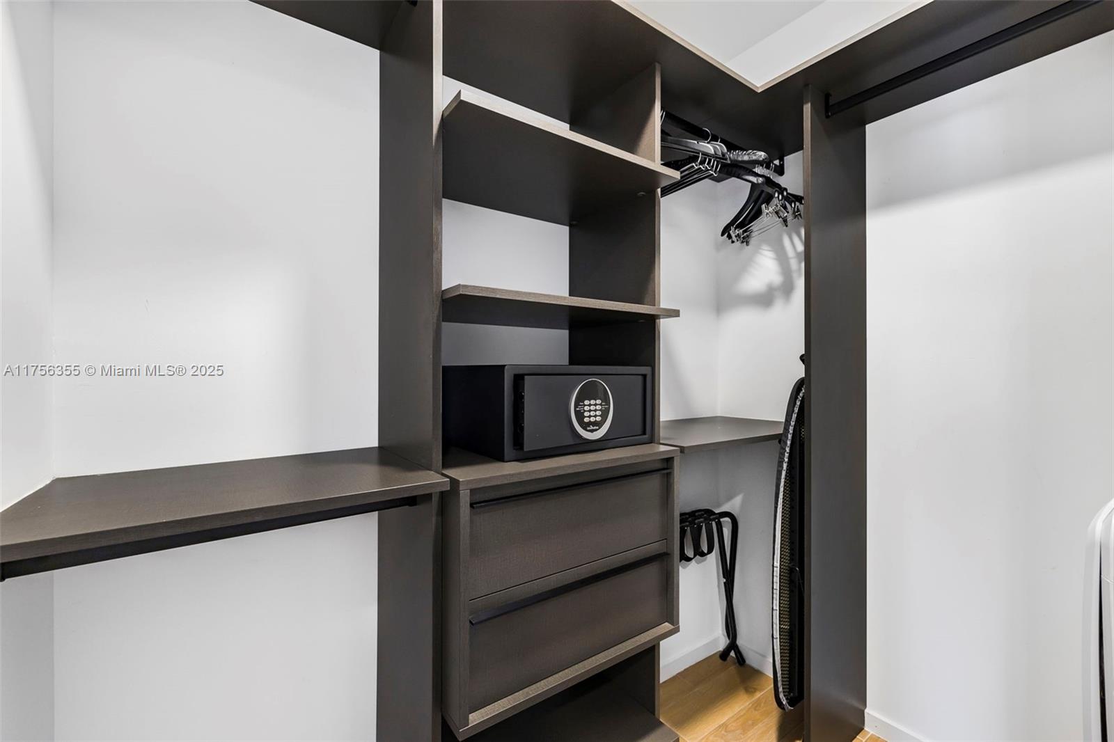 398 NE 5th St #2602, Miami, Florida image 7