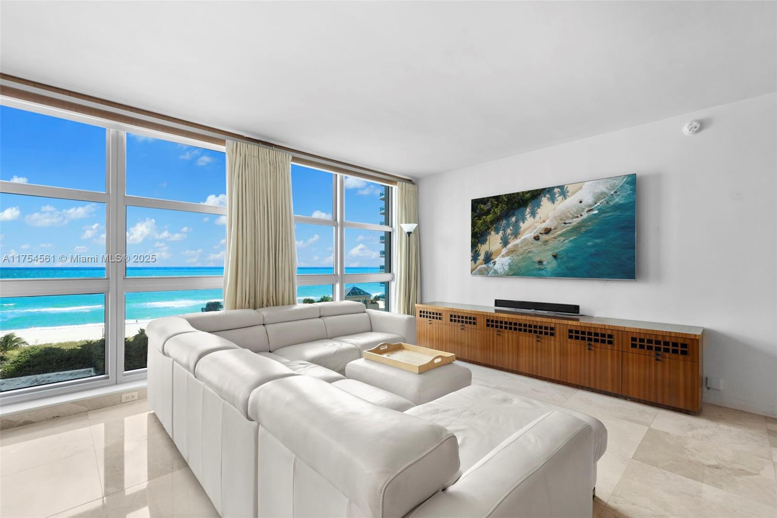 Residential, Miami Beach, Florida image 1