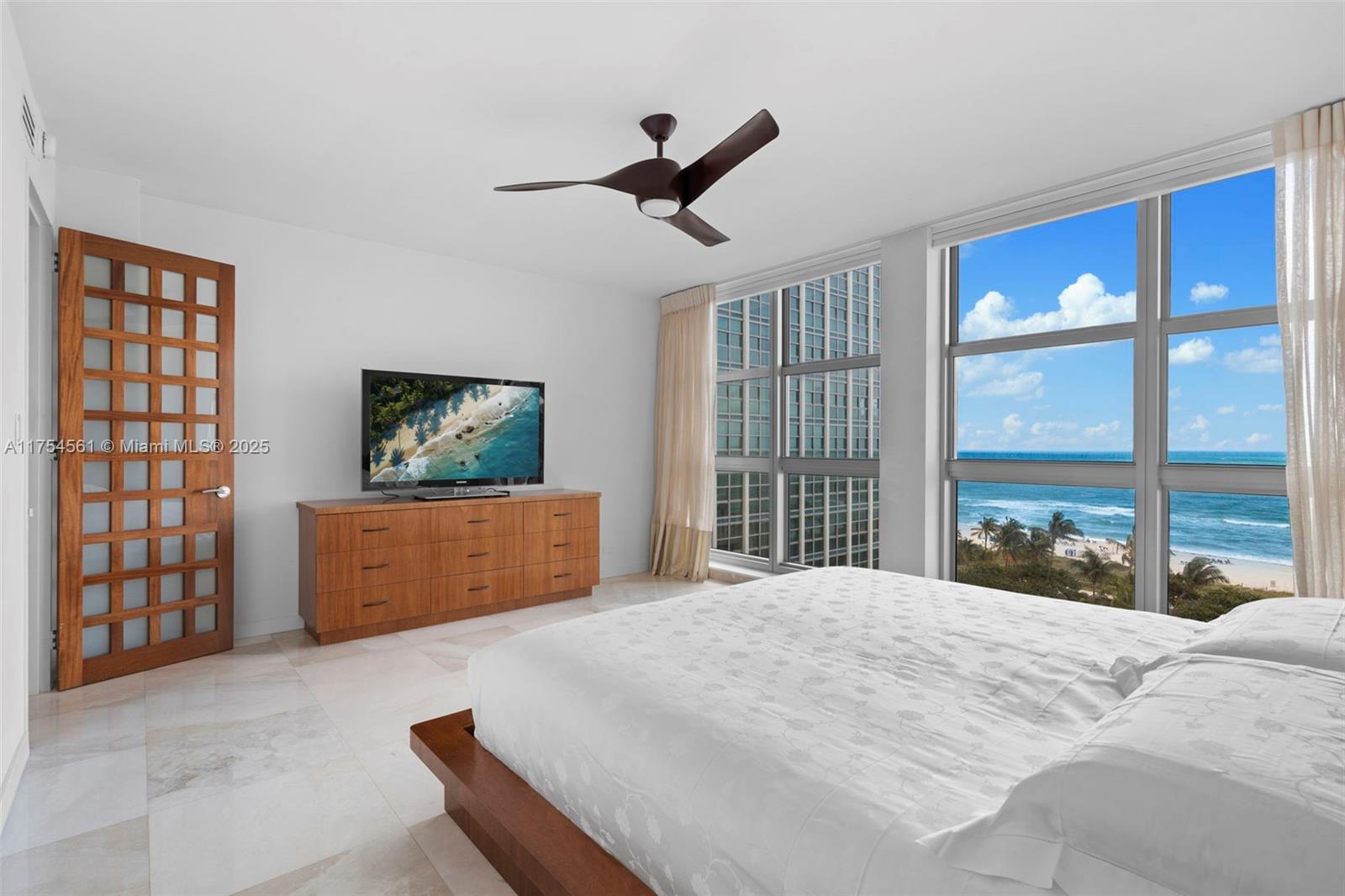 Residential, Miami Beach, Florida image 13