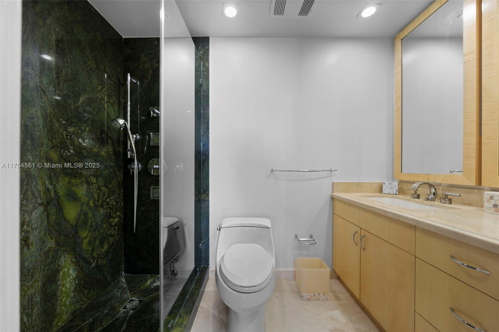 Residential, Miami Beach, Florida image 23
