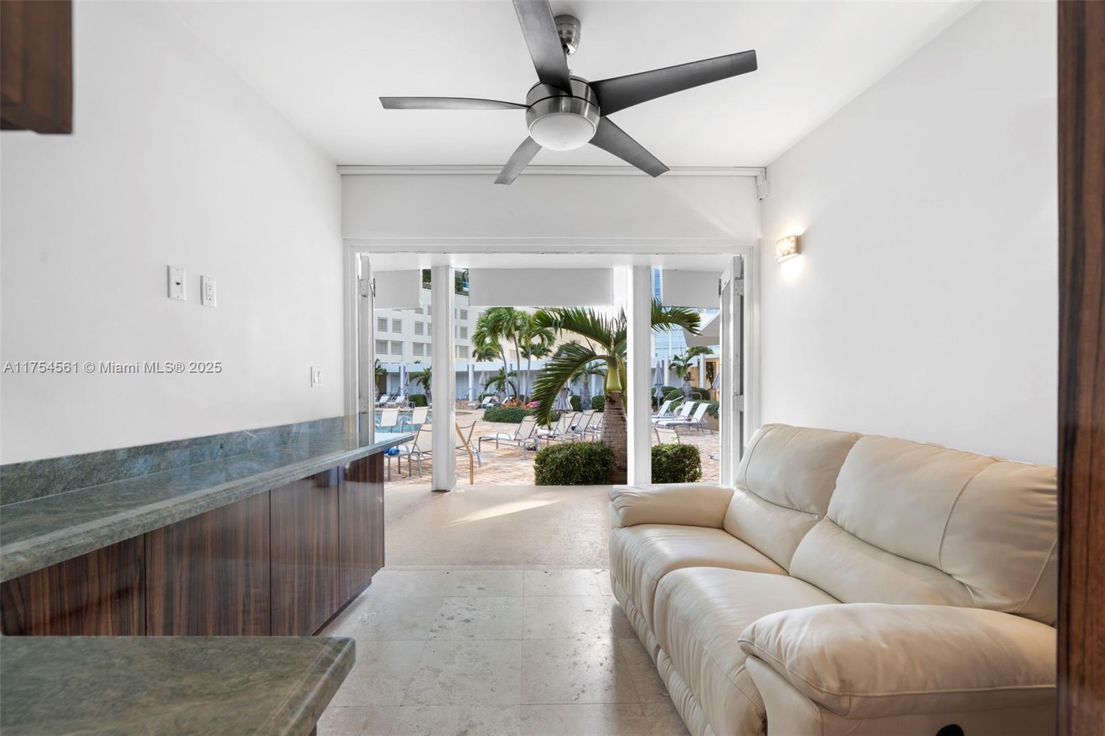 Residential, Miami Beach, Florida image 34
