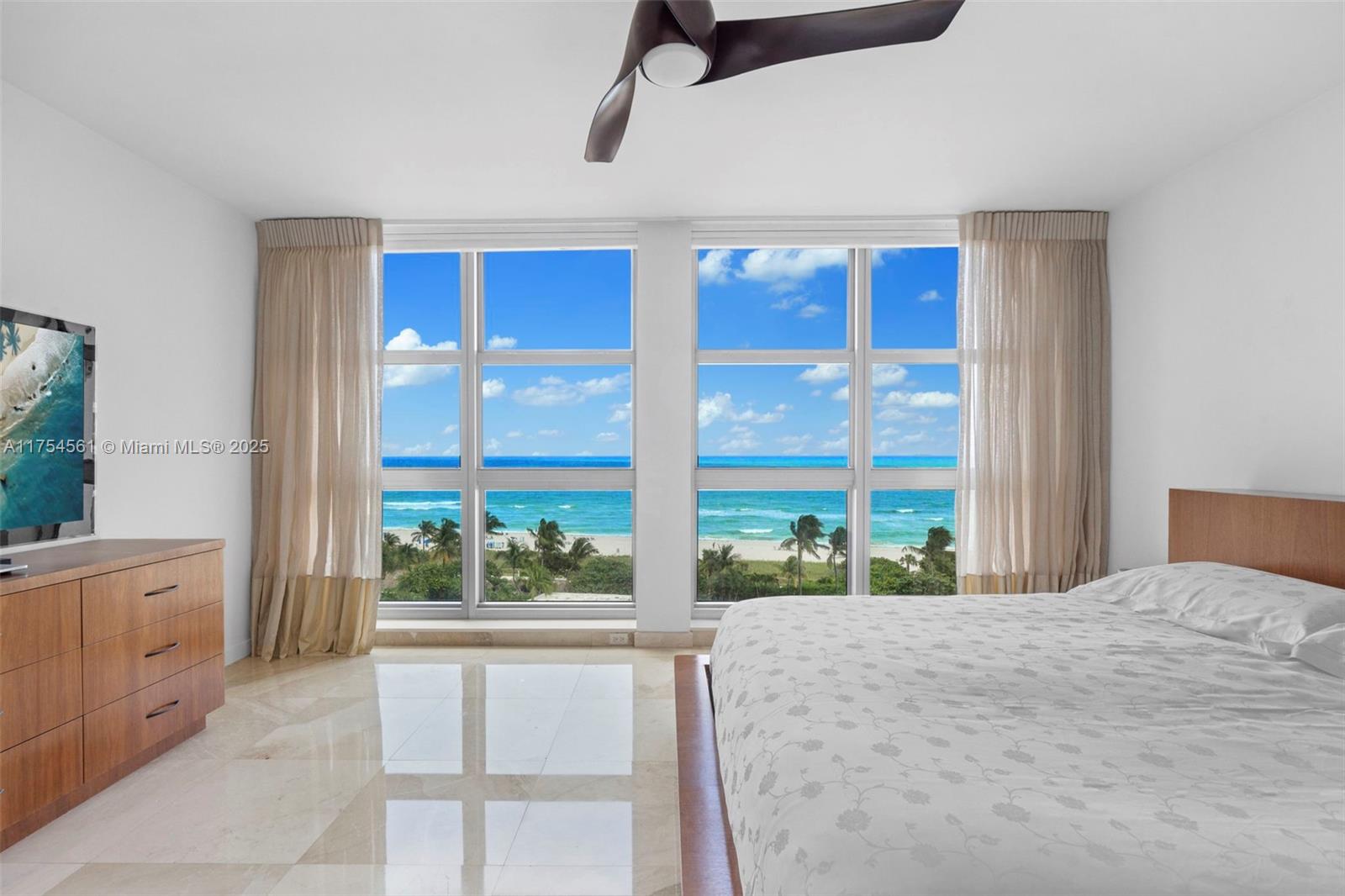 Residential, Miami Beach, Florida image 9