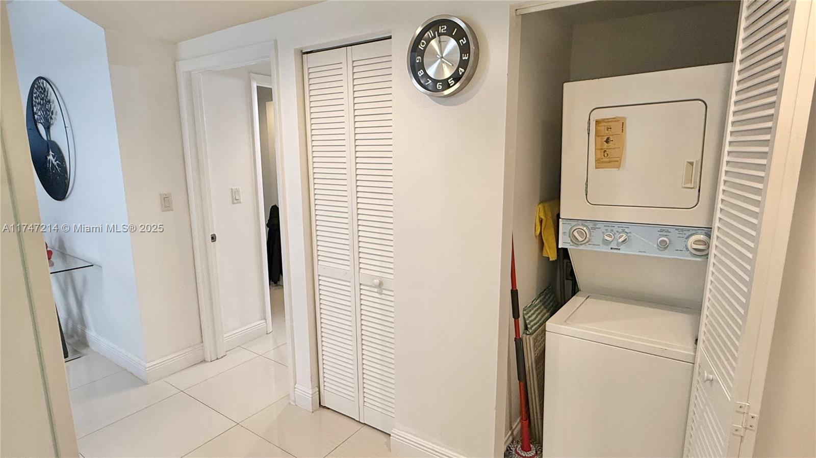 Listing Photo 10