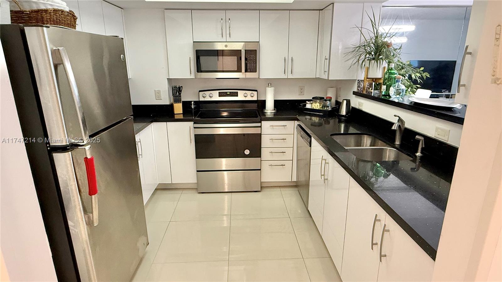 17375 Collins Ave #1006, Sunny Isles Beach, Florida image 6